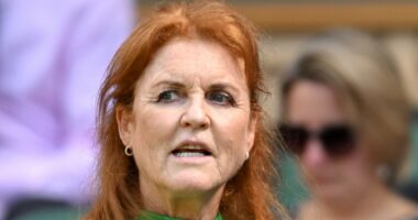 Unrepentant Fergie 'feels the world is out to get her'