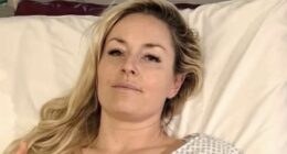 Vonn's 'primary goal is to keep her leg', knee specialist warns