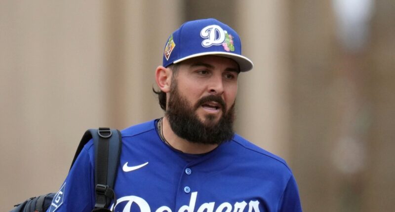 What happened to Alex Vesia's baby? Dodgers reliever speaks publicly for 1st time since daughter's death