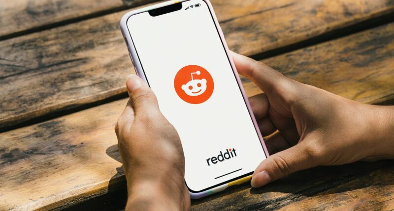 Young men head to online forums for investment advice: Can they trust it, and will finance firms fill the gap?