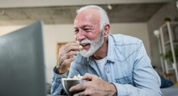 'Surprise' snack may lower heart disease risk as '90 percent' of Brits not eating enough