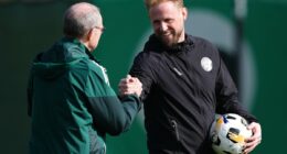'Surprised' Martin O'Neill left in the dark over Kasper Schmeichel's injury... and admits Celtic goalkeeper hadn't told him how severe it was