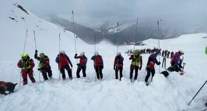 2 dead, dozens trapped from avalanche in Northern Italy