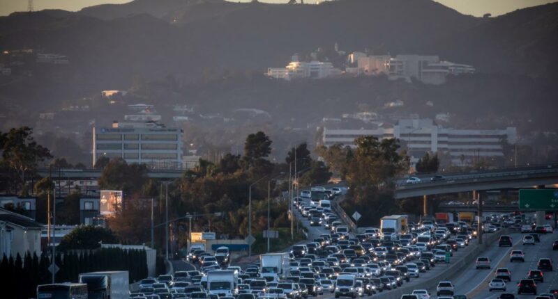 405 Freeway lane closures through the Sepulveda Pass to start Friday