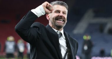 Aberdeen's move for Stephen Robinson smacks of desperation ... how come a three-month 'global' search for a manager has ended up in Paisley?