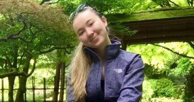 Alaska woman froze to death as 911 operator delayed help, suit alleges