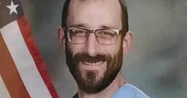 Alex Pretti's mother's tribute to son on his would be  38th birthday