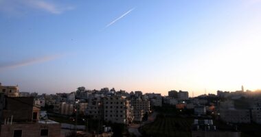 Asia-Pacific markets fall amid crude oil prices volatility