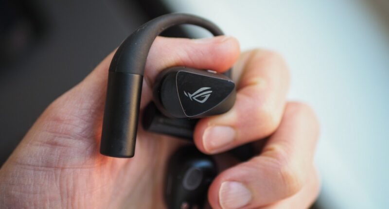 Asus’ new open earbuds are a wonderful companion for handheld gaming