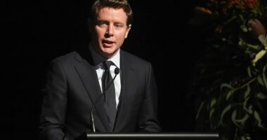 Barefoot Investor warns thousands have lost their life savings