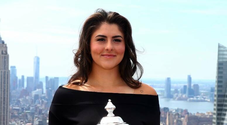 Celebrity Net Worth logo