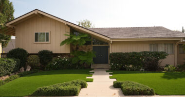 'Brady Bunch' house, used in exterior shots for the popular sitcom, gets Los Angeles landmark status