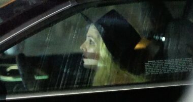 Britney Spears in 'life or death crisis', as family cut her loose