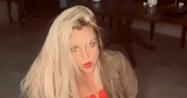 Britney Spears shows off bizarre dance following DUI arrest