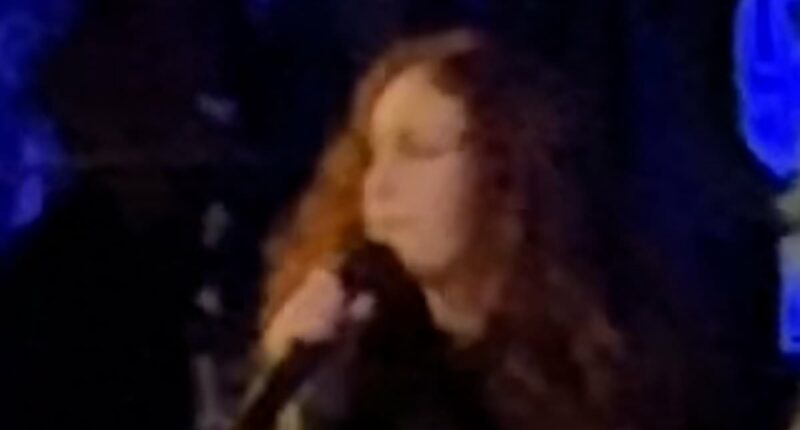 Chappell Roan thanks her security after 'leaving fan in tears'