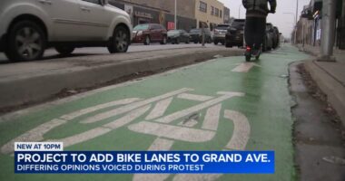 Construction set to begin on Grand Avenue from Ogden to Damen; West Town businesses want plan changed, Chicago says it's too late