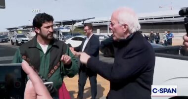 Democrat confronts embattled Republican senator at airport over security funding: 'No YOU do it!'