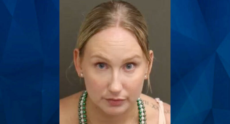 Florida Mom Abandons 12-Year-Old Daughter at Universal Bar to Go Dancing at Another Bar