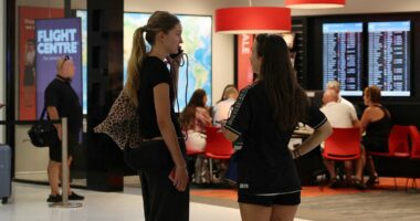 Flying soon? The crucial warnings for Australians as war drives up jet fuel and airfares