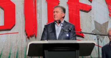 Former Southern Baptist president enters hospice care at 68