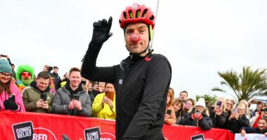 Greg James begins 1000km Red Nose Day bike challenge