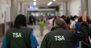 Hardline Republicans throw DHS funding bill into chaos