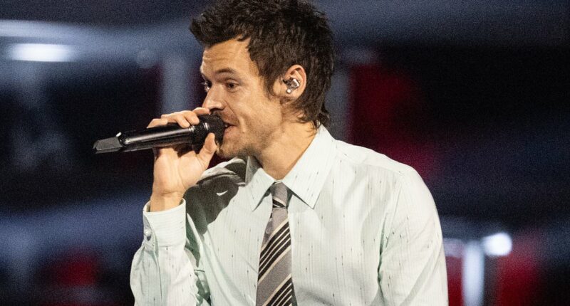 Harry Styles has the biggest global debut of his career as his fourth album Kiss All The Time. Disco, Occasionally reaches number 1 in 20 countries