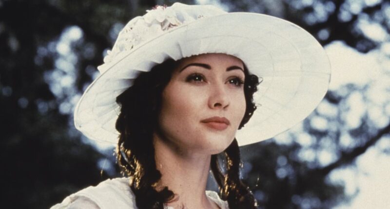 Hollywood costume designer names MORE A-List stars who were vile