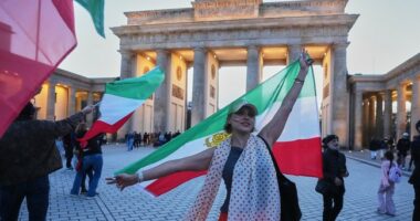 Hot Takes: Libertarian Brain Trust Dunks on Iranian Women Celebrating Freedom, and They Dunk Right Back