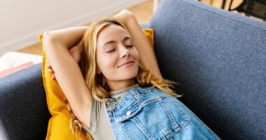 How to protect your brain from toxic stress: This step-by-step guide by a world-leading neuroscientist can quell your anxiety, help you focus, ward off dementia... and help you live again