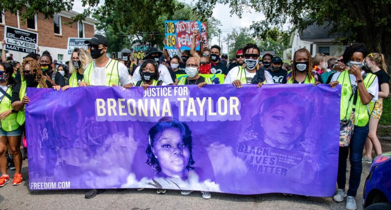 Judge dismisses charges against two ex-Louisville police officers in Breonna Taylor shooting case