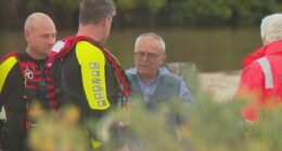 A kayaker has been found alive after spending the night missing off the South Australian coast. ï»¿The 73-year-old Goran Radic failed to return from a crabfishing trip off Middle Beach, north of Adelaide, last night.
