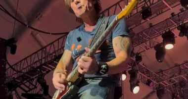 Keith Urban has accepted a modest new job as he adjusts to single life following his split from Nicole Kidman