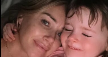 Laura Anderson manages to get a flight to Edinburgh out of Dubai