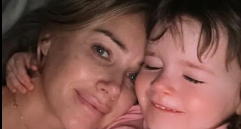 Laura Anderson manages to get a flight to Edinburgh out of Dubai