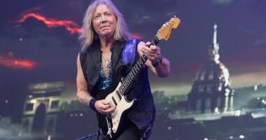 Legendary rock band issues warning for Australian fans