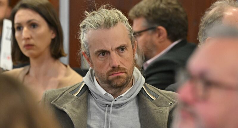 Major Australian company slashes 1,600 jobs as AI takeover hits