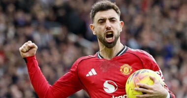 Man United must give Bruno Fernandes 'anything he wants' to keep him, claims Nicky Butt - a year after captain said no to Saudi move