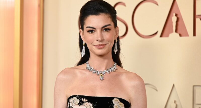 Meryl Streep says Anne Hathaway confronted bosses on Devil Wears Prada