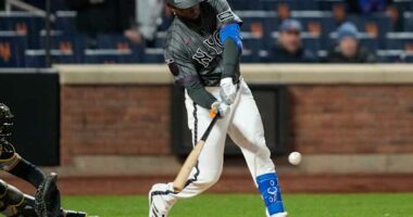 Mets rally past the Pirates 4-2 on a 3-run homer by Luis Robert Jr. in the 11th inning