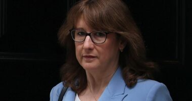 Middle-income families 'WON'T get help with energy bills'