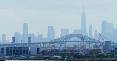 Newark Airport Flights Stopped as Smoke Forces Control Tower Evacuation