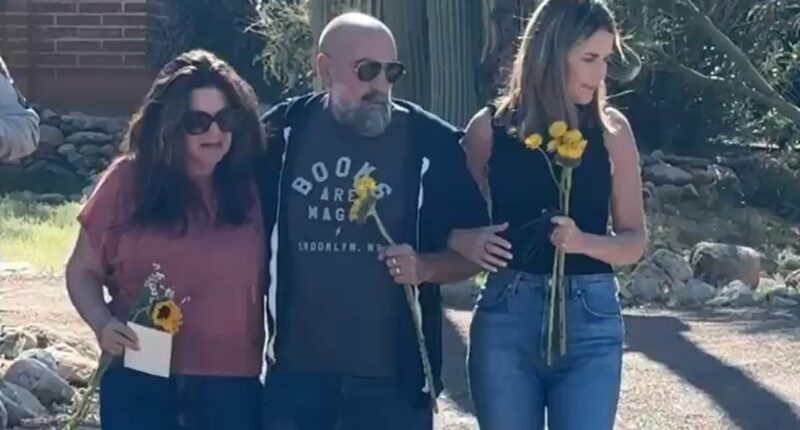 Note left by Savannah Guthrie and sister amid Nancy's disappearance