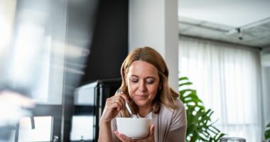 Oncology expert says eat this for breakfast every day to stop killer bowel cancer