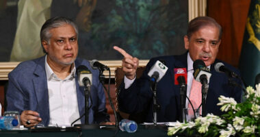 Pakistan urges Iran not to attack Saudi Arabia