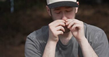 People 'bathe' in nature to get respite from chaotic news cycle