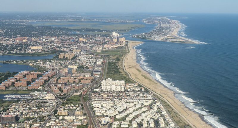 People urged to stay away from East Coast beach amid explosion fears