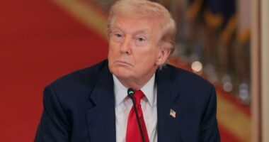 Readers sound off on sacrificing the troops, Supreme Court age limits and March Madness