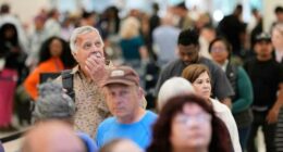 Record-high passenger wait times at airports, but no deal yet on the 40th day of the shutdown