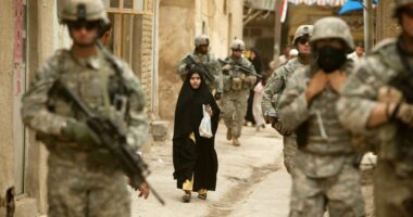 Report: Republican storms out of classified Iran briefing